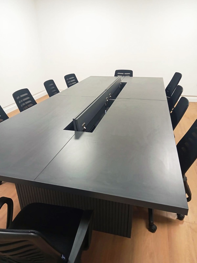 Hensel Electric workspace 2